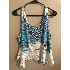Floral pattern tank top with lace bottom